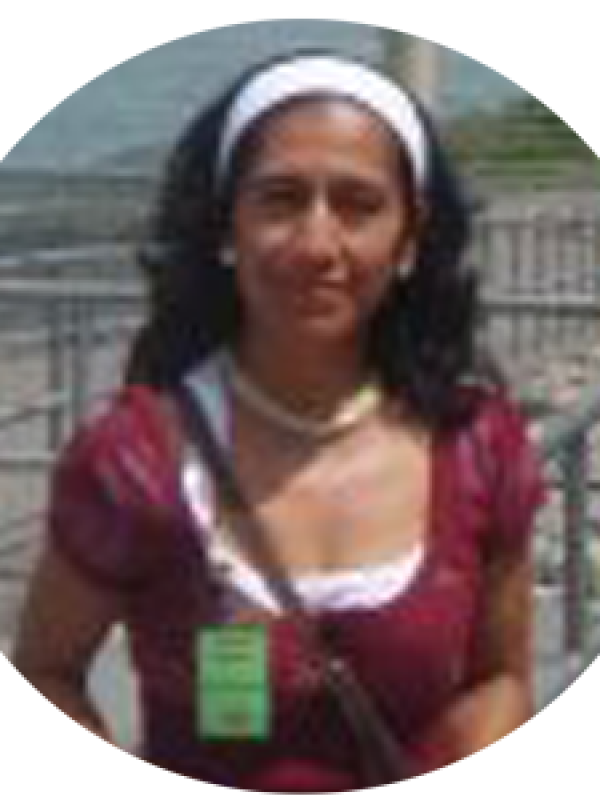julia_prado.png